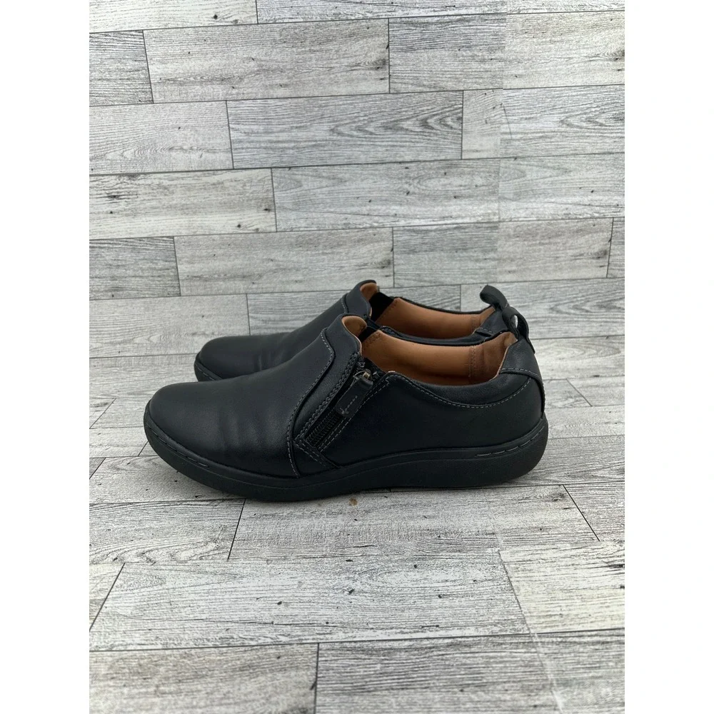 Clarks slip shoes